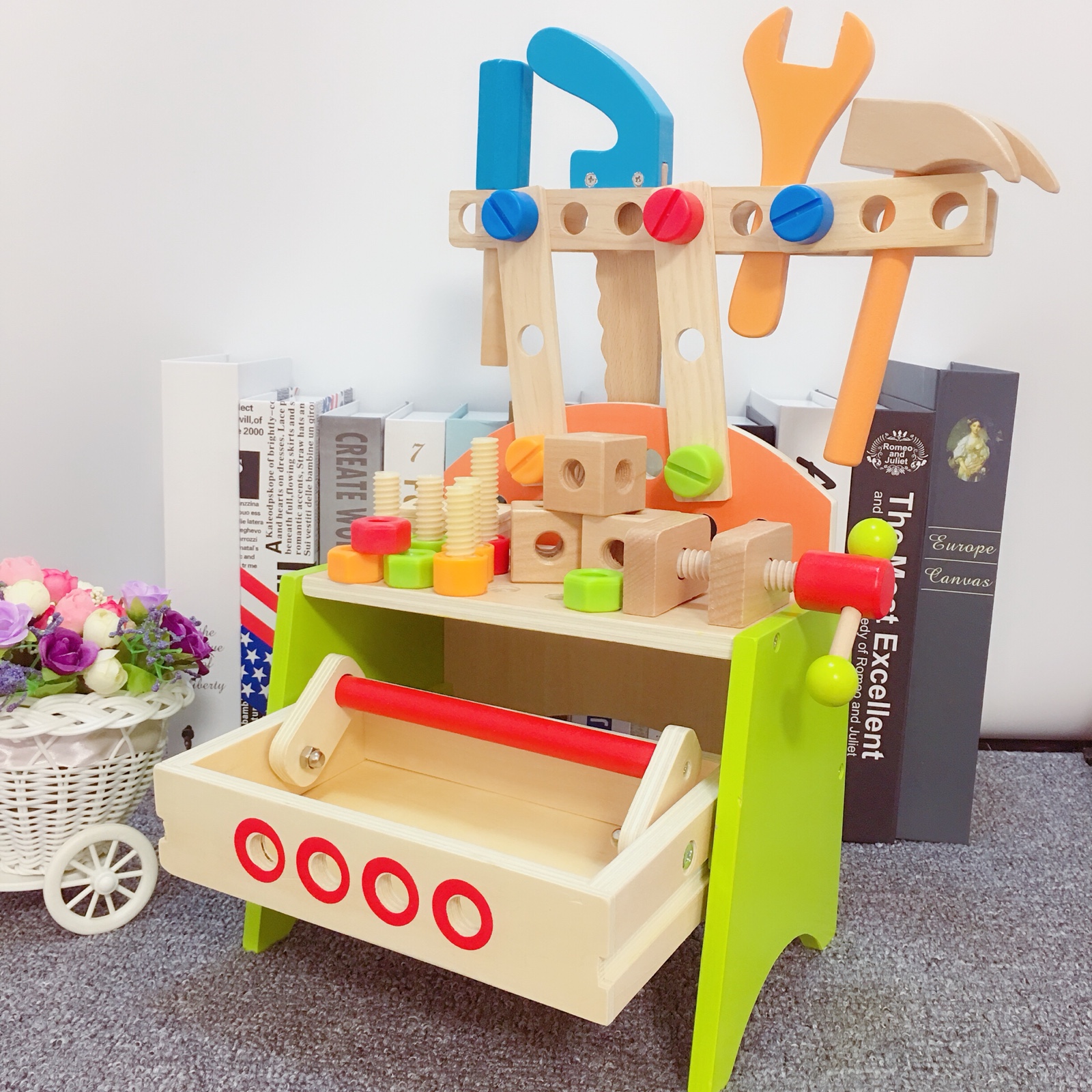 Children's Day gift pretending to be a house wine toy toolbox tool table set simulation boy pretending to be a house wine repairman