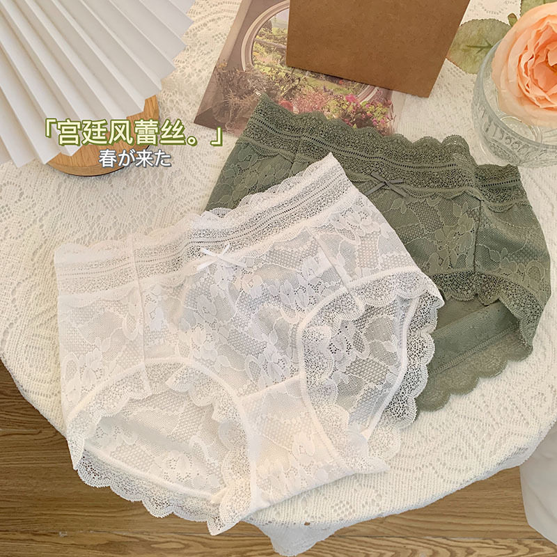 Ladies underwear female pure desire sexy lace new 2022 seamless mid-waist large size fat mm French sweet shorts