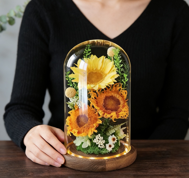 Preserved Flower Real Sunflower in Glass Dome Home Decoration Gift for Classmates, Male and Female Friends, Birthday Gift, Graduation Gift Preserved Flower Real Sunflower in Glass Dome Home Decoration Gift for Classmates, Male and Female Friends, Birthday Gift, Graduation Gift