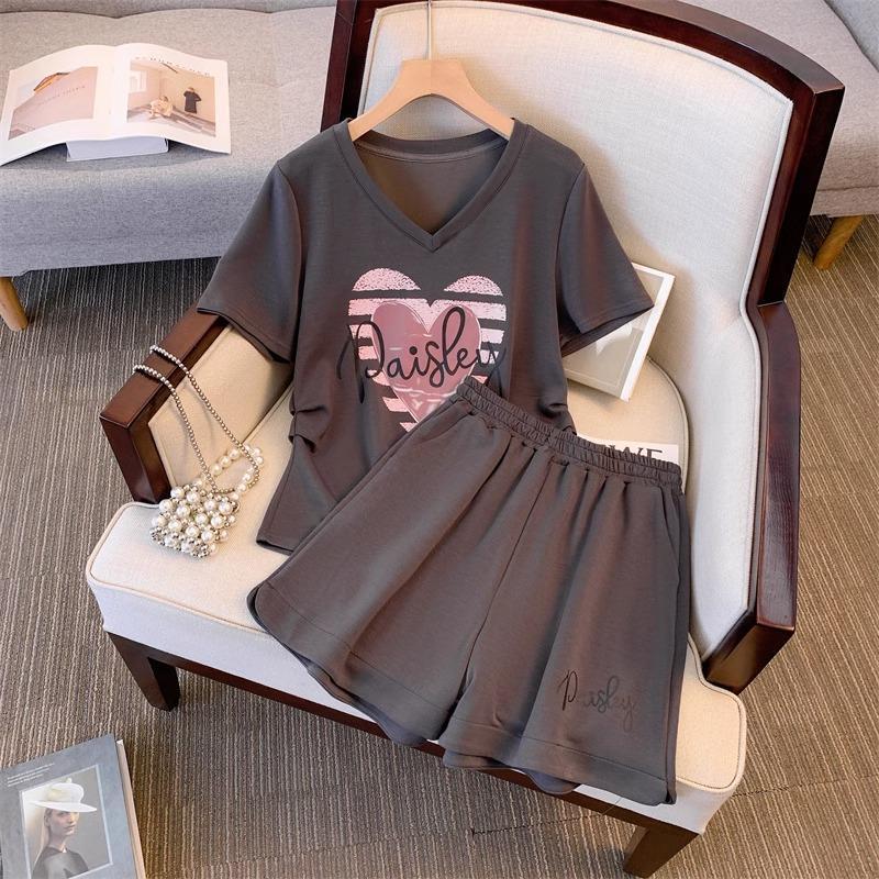 Fat mm 150kg Plus Size Heart T-Shirt Shorts Sports Suit for Women Summer Loose Slimming Casual Fashion Two-Piece Set