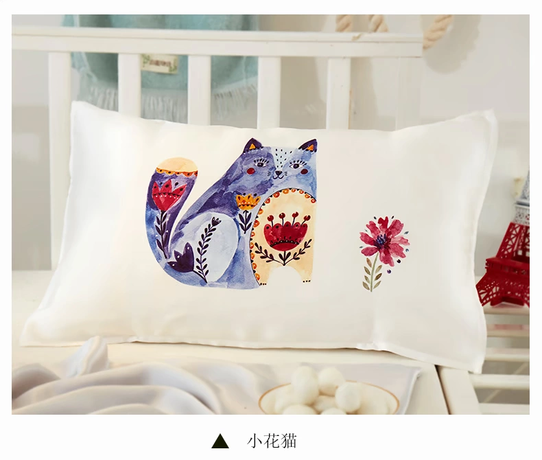 [16] Tim trẻ em lễ hoa lụa mùa hè dâu lụa gối bao gồm 100 sinh viên gối cartoon khăn Độc thân - Khăn gối áo gối lụa