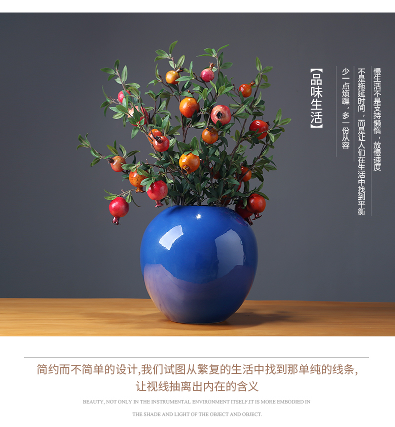 The New Chinese jingdezhen ceramics vase modern household adornment ornament between model rich ancient frame is placed in the living room