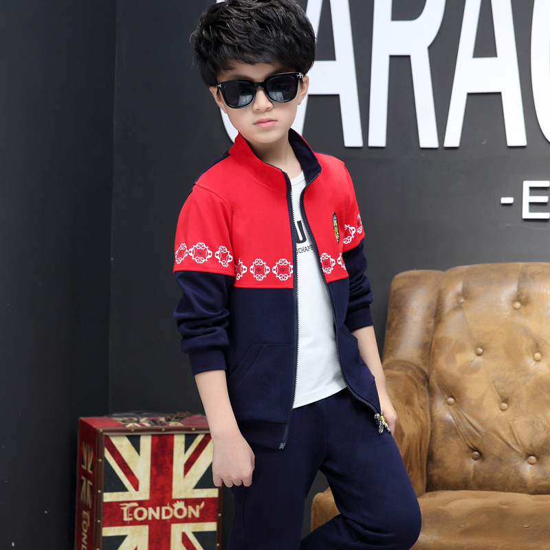 Chàng trai mùa xuân Outfit 2020 mới trẻ em Quần áo vừa trẻ em giải trí cho trẻ em Thể thao Boy Xuân Thu Hàn Quốc phiên bản hai mảnh bộ.