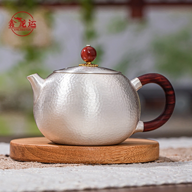 Xinlongyun Pure Silver Xishi Teapot 999 Sterling Silver Single Xishi Teapot for Chaoshan Kung Fu Tea, Single Person Drinking Silver Teapot Xinlongyun Pure Silver Xishi Teapot 999 Sterling Silver Single Xishi Teapot for Chaoshan Kung Fu Tea, Single Person Drinking Silver Teapot