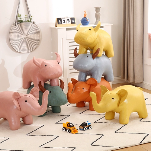 Детские животные сидят табуретка творческое слон слон прозрачный коров