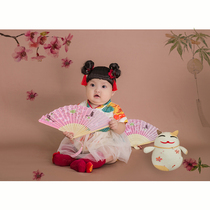 Childrens photography theme clothing retro Chinese style 100 days Photo Baby Full Moon Zhou Bao photo to attract wealth cat clothes