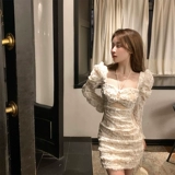 Весеннее элегантное платье, по фигуре, рукава фонарики, квадратный вырез