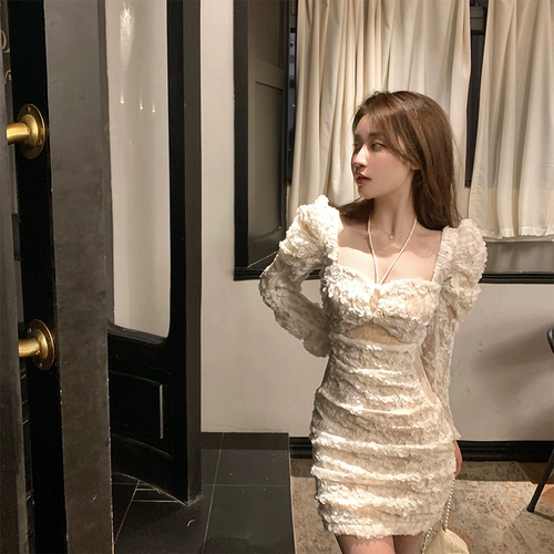 Весеннее элегантное платье, по фигуре, рукава фонарики, квадратный вырез