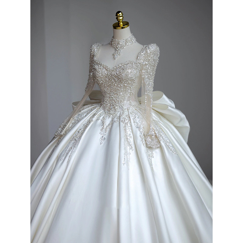 Satin wedding dress bride 2023 new long sleeve retro main yarn autumn winter Heavy work luxury high sense little sub light-Taobao