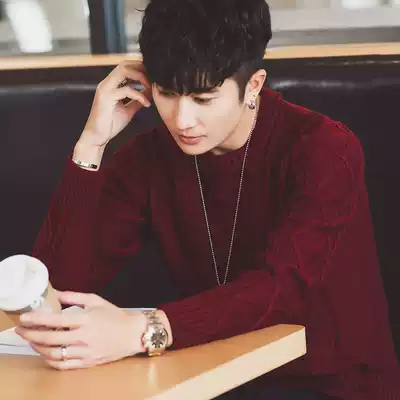 Autumn and winter round neck red sweater men's thick wool sweater this year handmade thick thread twist base shirt