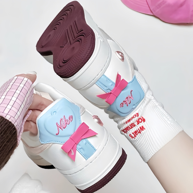 Nike Air Force 1'07 Valentine's Day Limited Edition White and Pink Women's Sneakers Iq4937-161