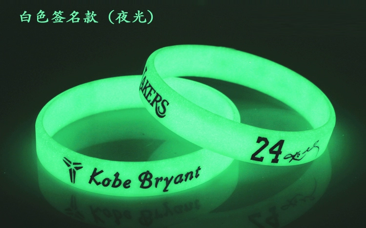 Vòng đeo tay cổ điển Lakers Kobe kỷ niệm bóng rổ Silicone sáng đôi dây đeo cổ tay 	quần áo bóng rổ adidas