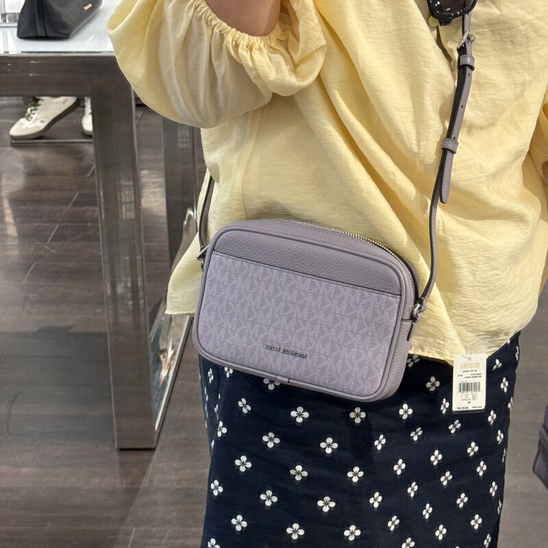 Michael Kors Mk Women's Small Camera Bag New Travel Small Solid Color Shoulder Crossbody Bag Michael Kors Mk Women's Small Camera Bag New Travel Small Solid Color Shoulder Crossbody Bag
