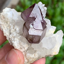 Amethyst Natural Yunnan Raw Mine Raw Stone Mineral Crystal Teaching Specimens Geology Teaching Kop Collection