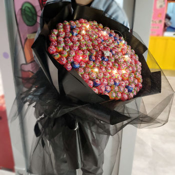 199 lollipops bouquet ສ້າງສັນອິນເຕີເນັດສະເຫຼີມສະຫຼອງວັນເກີດຂອງຂັວນແຟນແລະເພື່ອນທີ່ດີທີ່ສຸດວັນຄຣິດສະມາດ Super bouquet ຂະຫນາດໃຫຍ່ Douyin