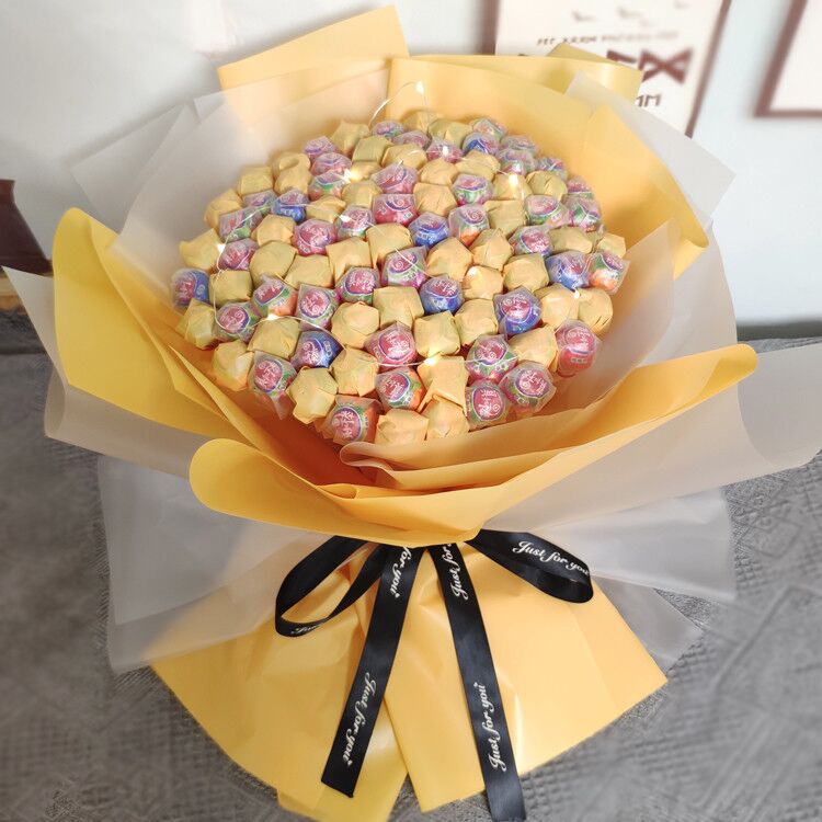 Rod Candy Bouquet Packaging Material Diy Macaron Handmade Snack Flower Net Red Hand Holding A Bouquet Graduation Gift