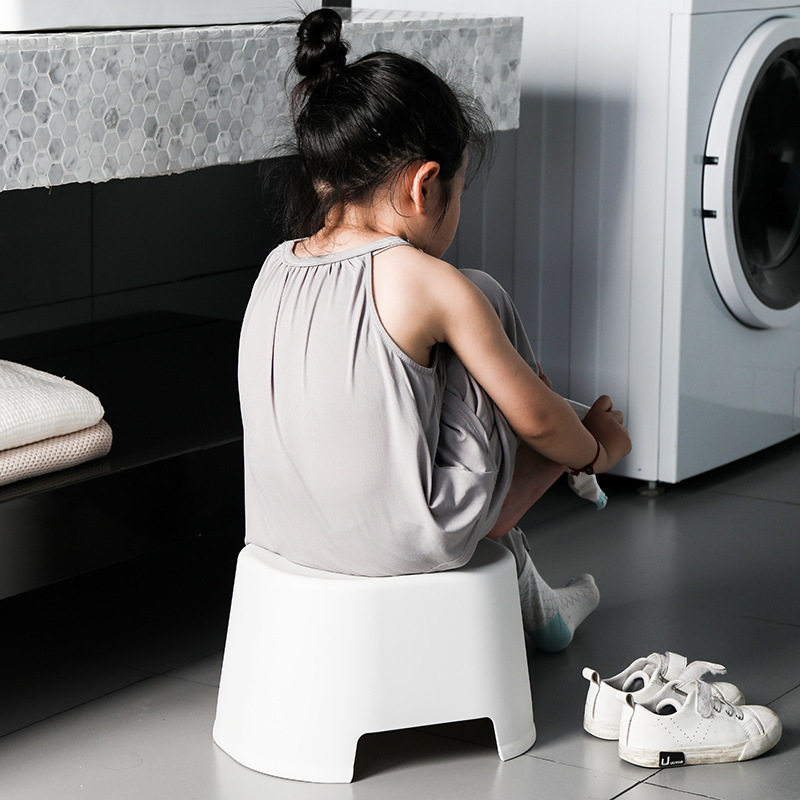 Small stool plastic bench Home Children's stool Adult thickened Anti-slip foot rubber stool Pedal Baby Short Stool Bathing