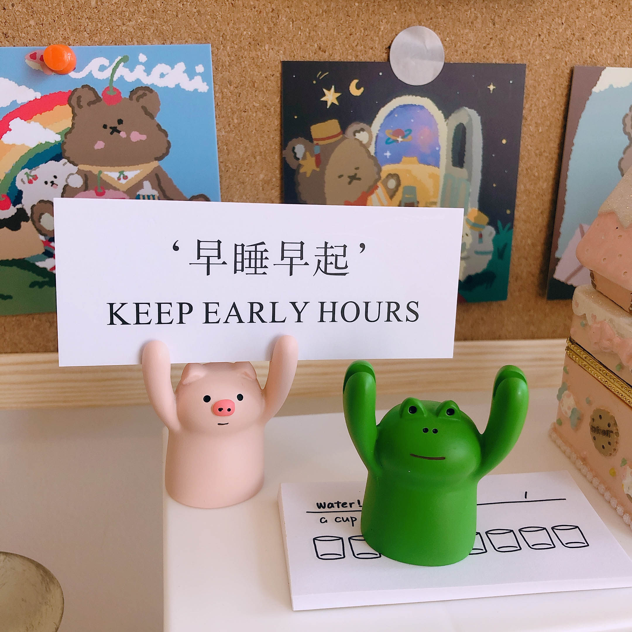 Cartoon cute pig message clip Cute student post-it note clip Girl heart room decoration desktop ornaments photo props