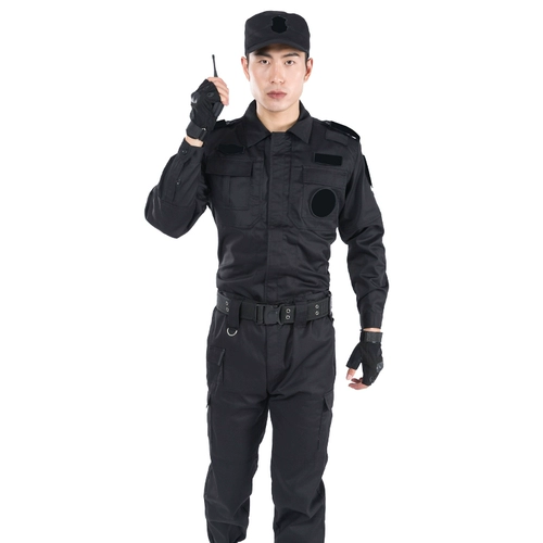 Комбинезон, черный лонгслив, осенний пуховик, рабочая униформа