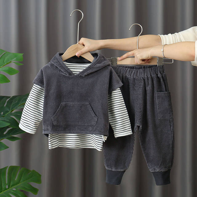 Children's corduroy clothes boys spring three-piece new children's baby sweater suits 1-3-5 years old 6 babies