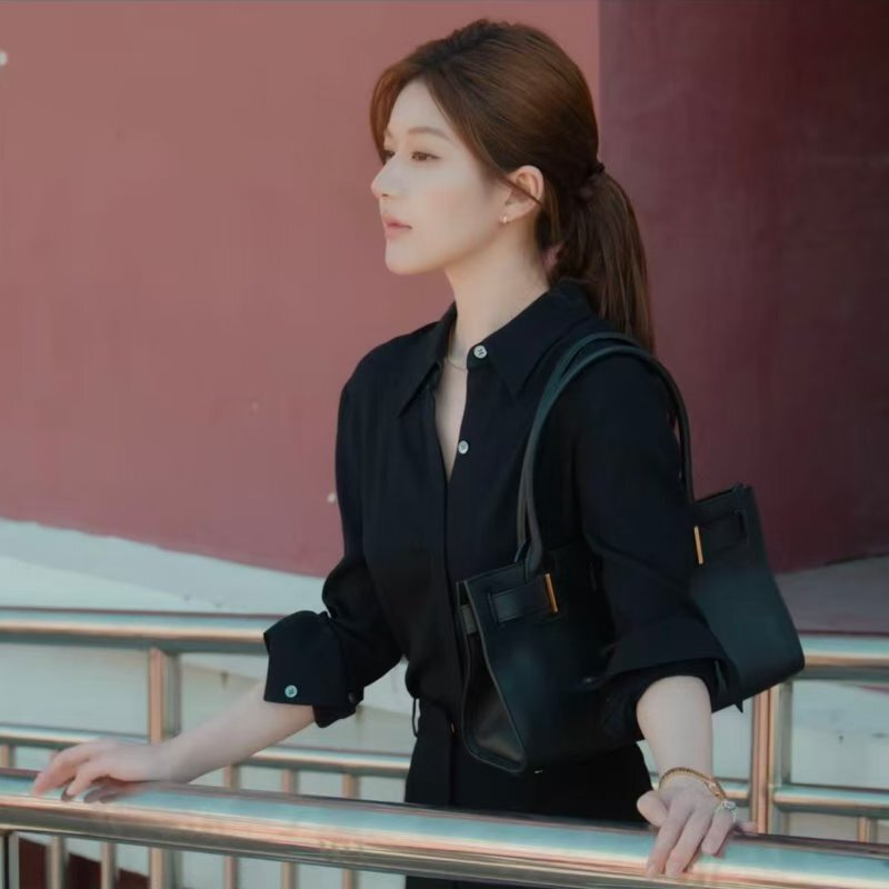 Xu Meiyang, Xu Yan, and Zhao Lusi All Wear the Same Black Regular Shoulder Silk Shirt Made of Silk, Elastic Satin, and Mulberry Silk, 19 Momme