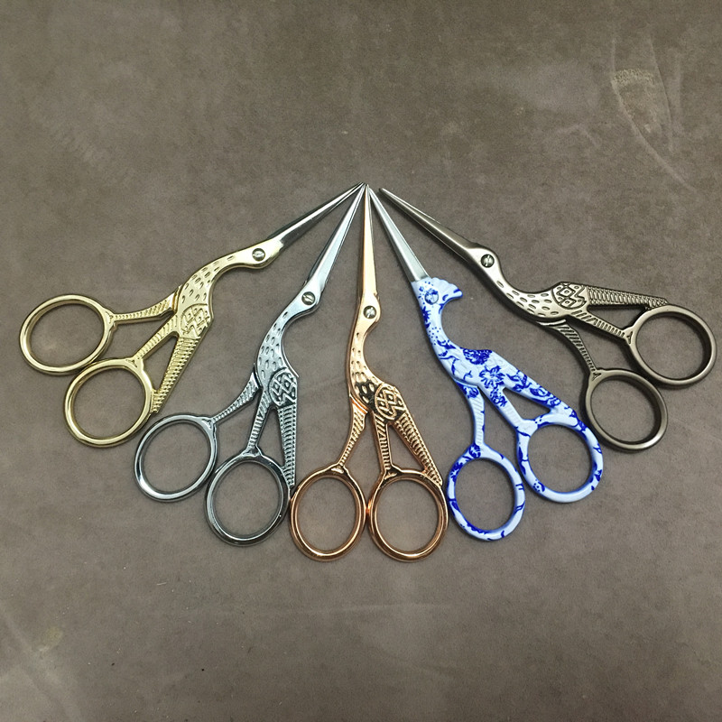 Classical embroidery embroidery with small scissors European stainless steel retro scissors cross stitch thread head scissors handmade sewing scissors