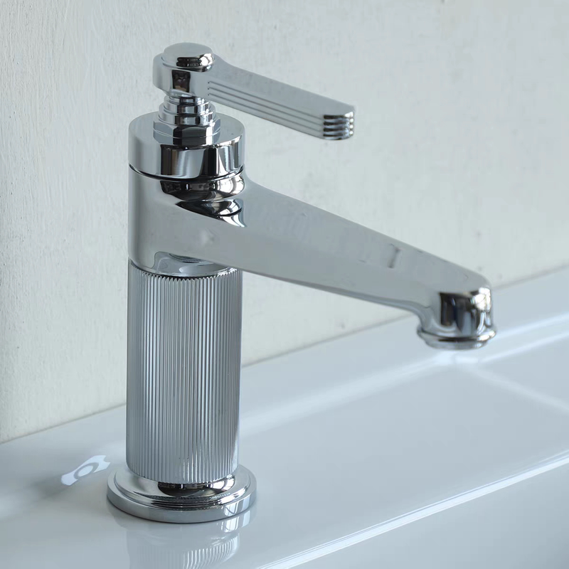 All-Copper Basin Faucet Single-Handle Countertop Faucet Two-Mode Water Outlet Bathroom Sink Faucet Household Single-Hole All-Copper Basin Faucet Single-Handle Countertop Faucet Two-Mode Water Outlet Bathroom Sink Faucet Household Single-Hole