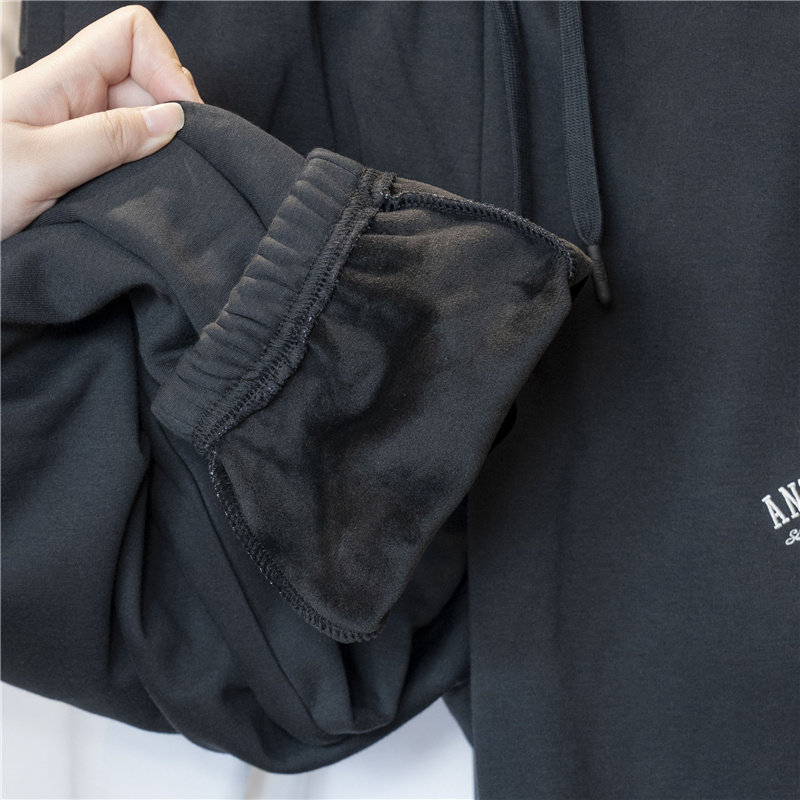 安踏舒乐型动裤：都市通勤与运动休闲的完美结合