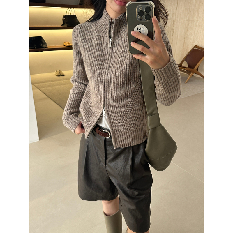 Onivintage Ouni-Needle 100% Wool Turtleneck Cardigan Sweater (Contains 100% Wool) Om256N923