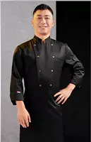 Черный лонгслив, фартук