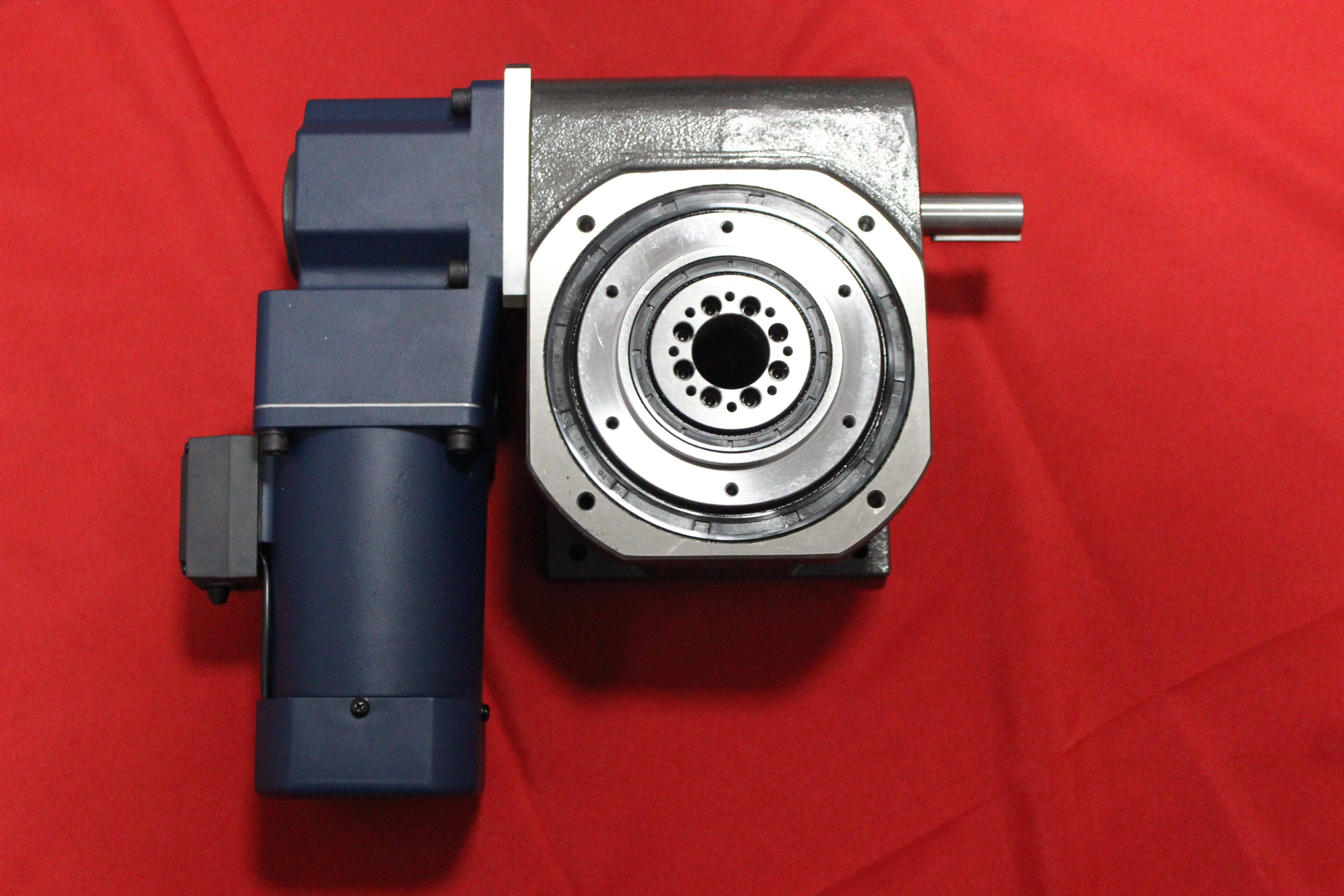 Supply of RU-70DA 6-station divider