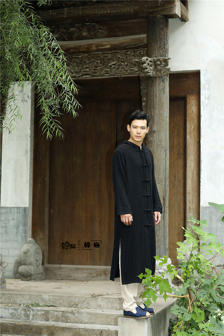 2403101176_782433305