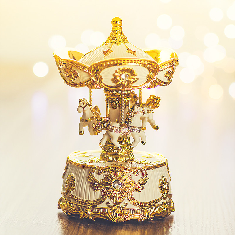 JARLL Taiwan Rotation Trojans Music Box Eight soundboxes Creative Valentine's Day Birthday Gifts for girlfriends