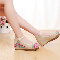 Xinyuan embroidery square women flower embroidery old Beijing cloth shoes ethnic style ox tendon square dance Korean womens shoes