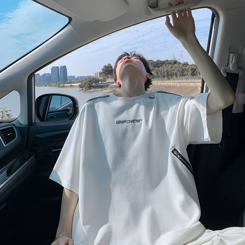 Дизайнерская футболка с коротким рукавом с молнией, рубашка, в американском стиле, тренд сезона, круглый воротник