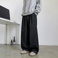 Черный, свободный крой