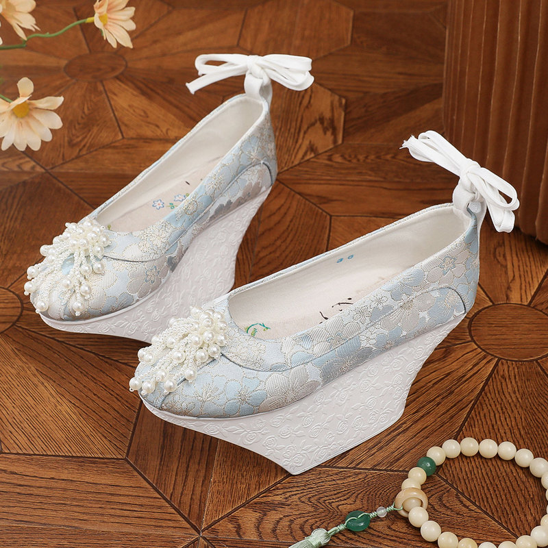 Ancient Style Hanfu Shoes for Women, Thick-Soled Height-Increasing Flag Shoes, Qing Dynasty Flower Pot Sole Shoes, Pearl Tassel Embroidered Shoes, Horse-Faced Skirt Shoes