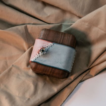 Niche leather suture creative original eyes suitable for Apple wireless headphones airpods second generation protective case