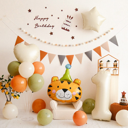 Mori style ins birthday decoration balloon background wall small fresh children baby 100th birthday party scene layout