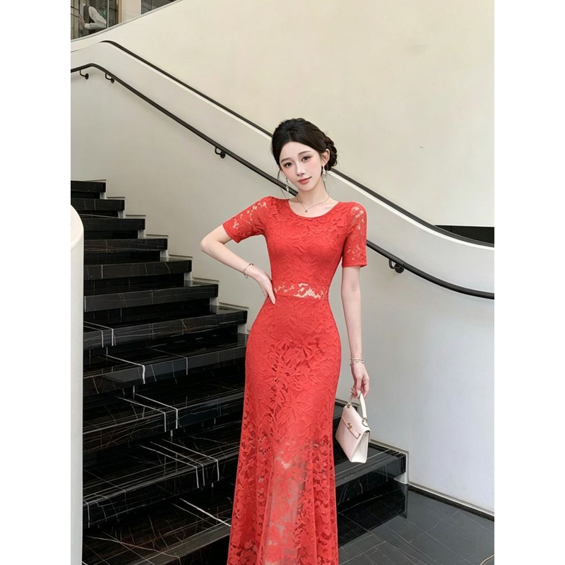 Light Luxury Red Lace Dress for Ladies, Short-Sleeved Dress, Long Slim-Fit Dress That Makes You Look Slimmer, Elegant and Classy, with a Goddess-Like Look