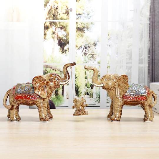 Factory direct supply ceramic ornaments Southeast Asian ceramic gifts elephant home TV cabinet elephant ornaments crafts