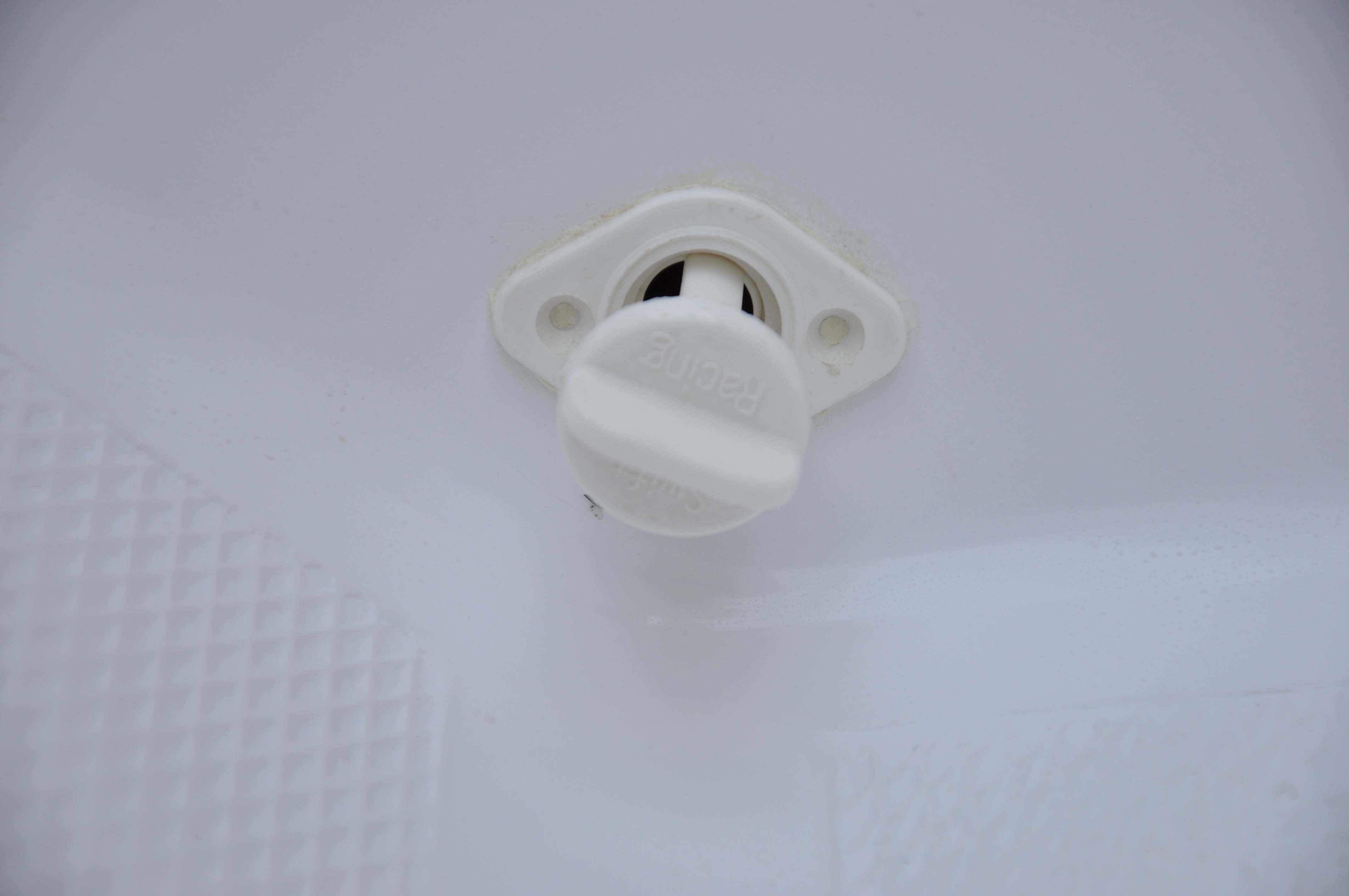 Xiangrui dragon boat drainage