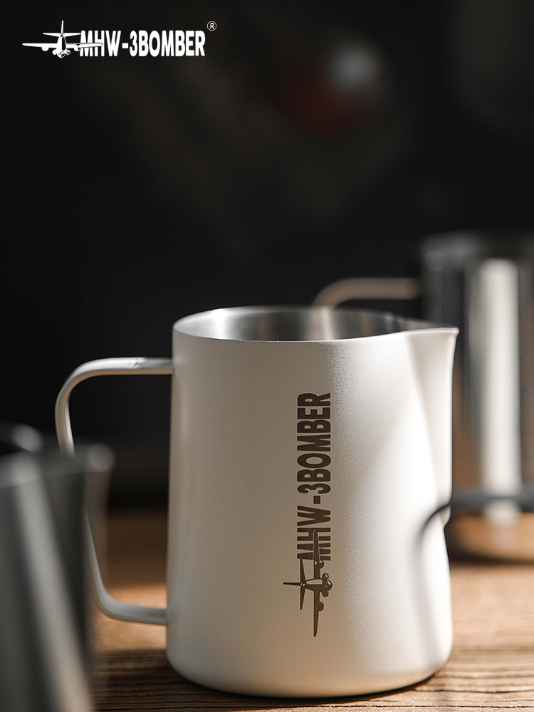 Mhw-3Bomber Bomber Latte Art Cylinder 600ml Pointed Mouth Latte Art Cup Coffee Latte Art Milk Frother Stainless Steel