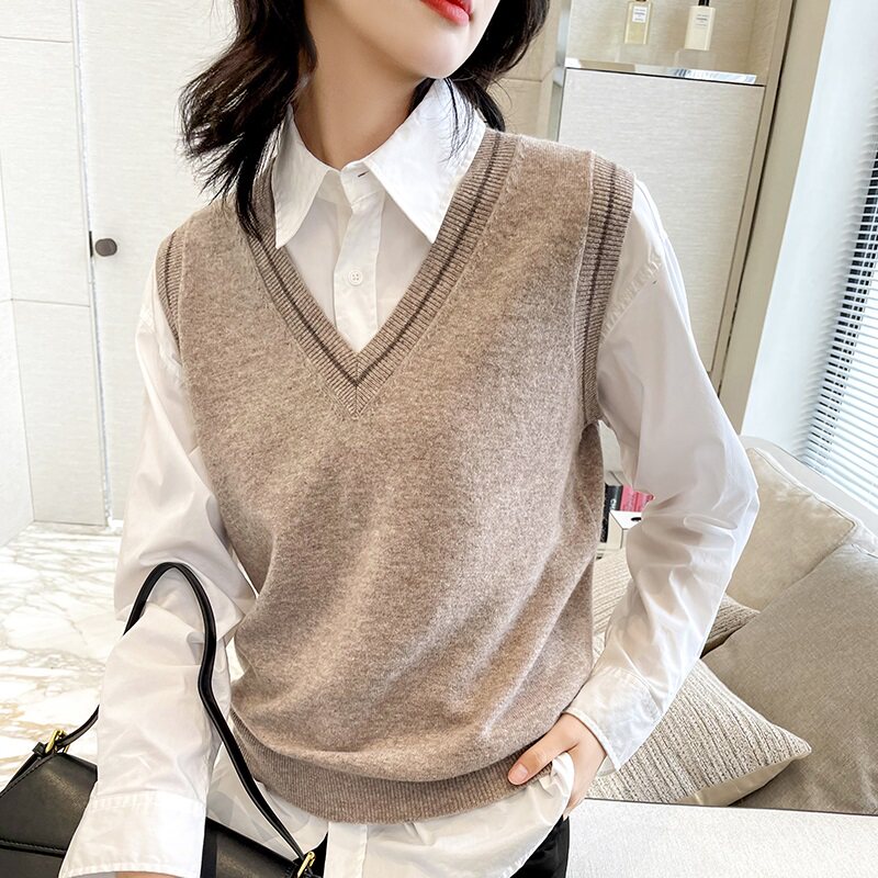 Pure wool waistcoat Knitted Vest Goat Sweatshirt 100 Spring Autumn Exterior Lap Fashion Short loose stack wearing sleeveless damp