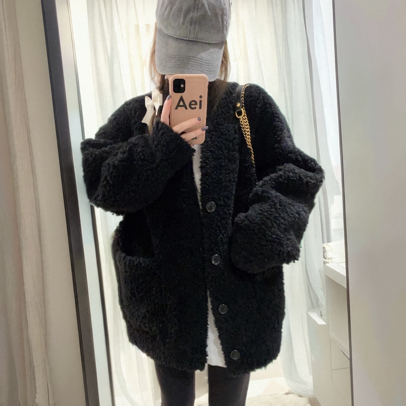 2025 Autumn and Winter Lamb Fur Coat Women's New Fur Integrated Black Loose Thickened Eco-Friendly Fur Coat 2025 Autumn and Winter Lamb Fur Coat Women's New Fur Integrated Black Loose Thickened Eco-Friendly Fur Coat