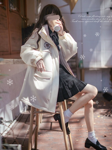 胡桃木 Оригинальный дизайнерский пуховик с капюшоном, брендовый плащ