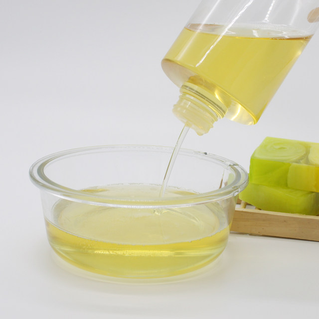ພຽງແຕ່ວັດຖຸດິບຂອງທ່ານທີ່ຫລອມໂລຫະນ້ໍາມັນຫມາກພ້າວບໍລິສຸດ Philippine skin care body massage oil hair care unscented handmade soap oil base oil