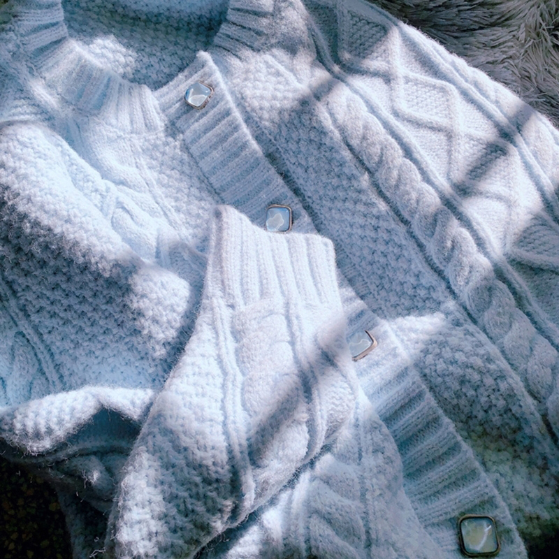 Soft Milk Blue Sweater Women 2021 New Winter Twist Flower Thickened Knit Cardiovert Loose Lazy Blouse Jacket Exploits