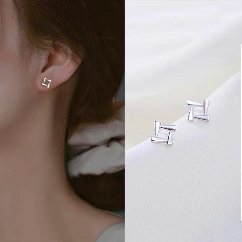 2021 Summer new temperament lukewarm with fresh earrings pure silver earrings delicate and superior light and luxurious