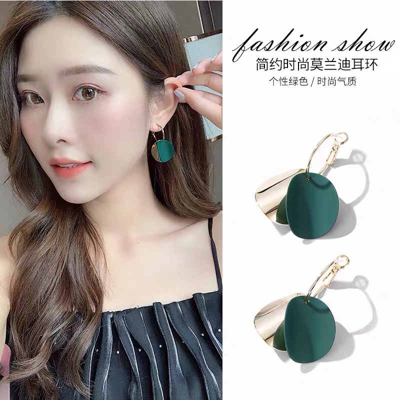 Women's fashion earrings 2021 summer new fashion quality high-end atmospheric drop earrings niche ear buckle high-end ear ornaments